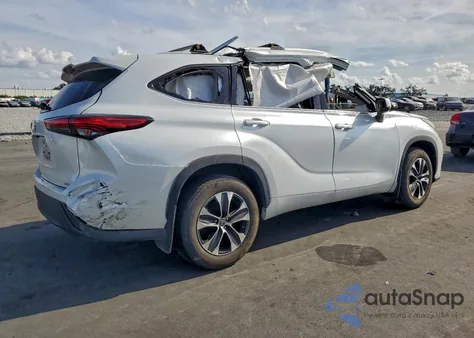 2022 Toyota Highlander Xle из США, поврежденный, VIN 5TDHZRAHXNS090120